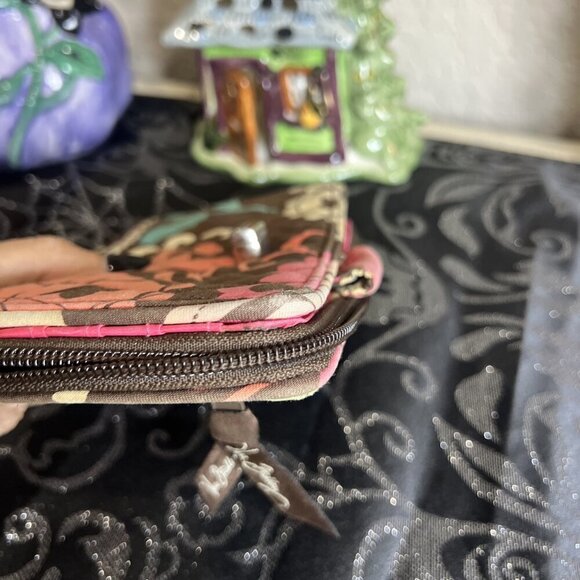 Vera Bradley Turnlock Floral Wallet Retired Pattern - Picture 7 of 8